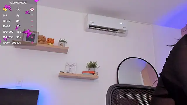 Snapshot of rose_saenz chatting on February 1, 2025, 1:02 am rose saenz online show from February 1, 2025, 1:02 am