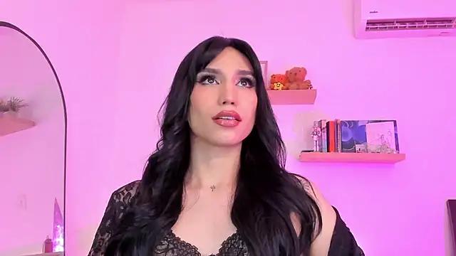 Snapshot of rose_saenz chatting on December 15, 2024, 4:15 pm rose saenz online show from December 15, 2024, 4:15 pm