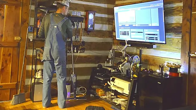 Snapshot of HARD_2QUIT chatting on October 25, 2025, 10:14 am HARD 2QUIT online show from October 25, 2025, 10:14 am