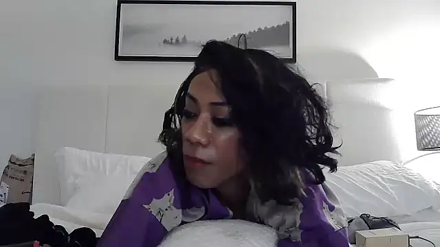 Snapshot of CaramelDipper chatting on January 31, 2025, 8:33 pm CaramelDipper online show from January 31, 2025, 8:33 pm