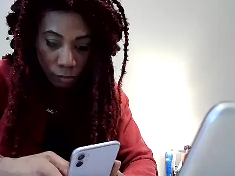 Snapshot of CaramelDipper chatting on February 22, 2025, 6:30 pm CaramelDipper online show from February 22, 2025, 6:30 pm