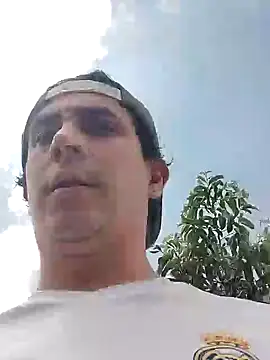 Rejy1992 online show from January 27, 2025, 4:01 pm