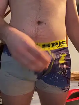 Snapshot of youlo71 chatting on December 14, 2024, 4:19 pm youlo71 online show from December 14, 2024, 4:19 pm