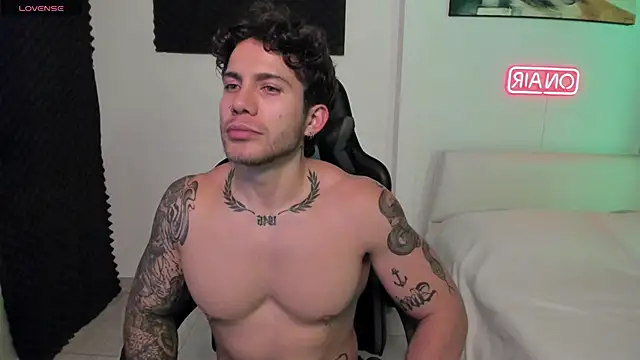 LucianSinclair online show from March 13, 2026, 3:33 am