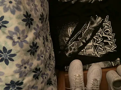 Snapshot of Nosleeptapoutvol1xxx chatting on November 25, 2025, 4:13 am Nosleeptapoutvol1xxx online show from November 25, 2025, 4:13 am