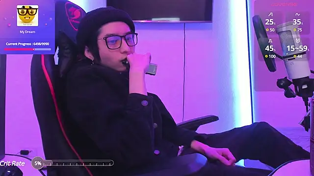 Snapshot of wexlee7 chatting on February 24, 2025, 11:19 pm wexlee7 online show from February 24, 2025, 11:19 pm