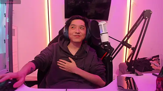 Snapshot of wexlee7 chatting on December 21, 2024, 11:02 pm wexlee7 online show from December 21, 2024, 11:02 pm