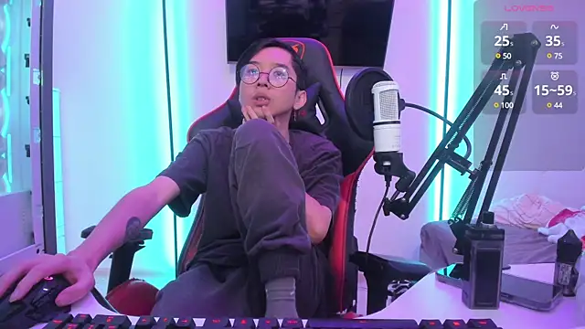 Snapshot of wexlee7 chatting on December 2, 2024, 12:36 am wexlee7 online show from December 2, 2024, 12:36 am