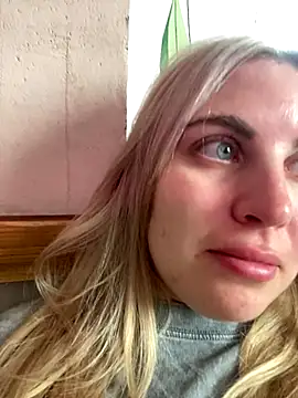 pawpaws online show from September 9, 2025, 6:01 am