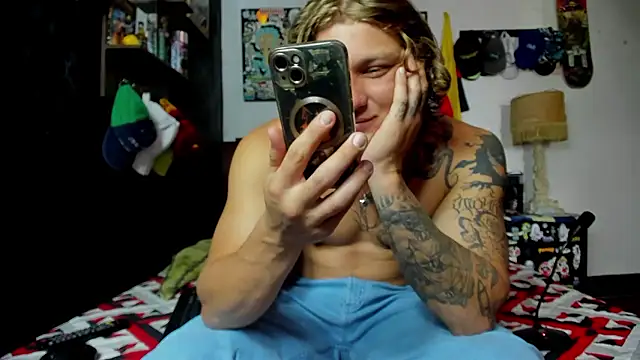 Snapshot of Tom_Krakow chatting on January 9, 2026, 8:27 pm Tom Krakow online show from January 9, 2026, 8:27 pm
