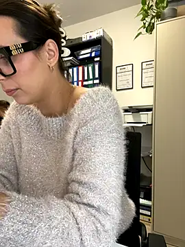 Hii Lolla online show from October 25, 2025, 6:12 am