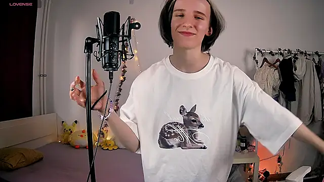 Snapshot of Violet_Veliya chatting on March 21, 2025, 3:46 pm Violet Veliya online show from March 21, 2025, 3:46 pm