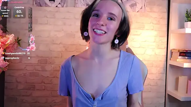 Snapshot of Violet_Veliya chatting on March 15, 2025, 4:43 pm Violet Veliya online show from March 15, 2025, 4:43 pm