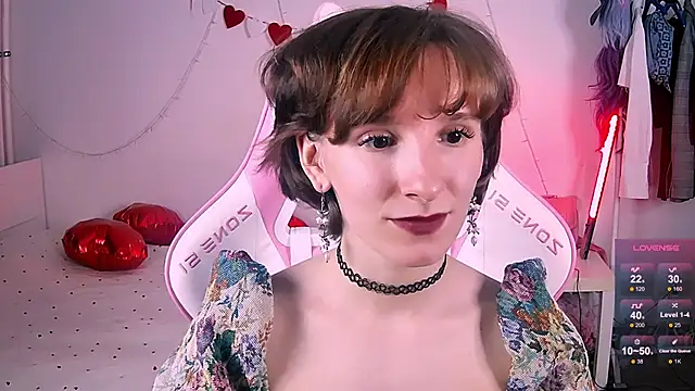 Snapshot of Violet_Veliya chatting on February 17, 2026, 4:04 pm Violet Veliya online show from February 17, 2026, 4:04 pm