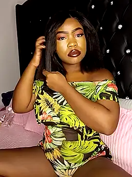 Snapshot of rosey_cheeks chatting on December 3, 2025, 2:12 am rosey cheeks online show from December 3, 2025, 2:12 am