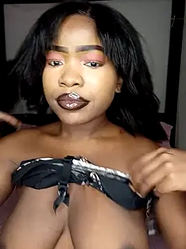 Snapshot of rosey_cheeks chatting on November 9, 2025, 12:36 am rosey cheeks online show from November 9, 2025, 12:36 am