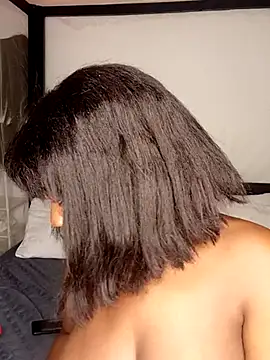 Snapshot of rosey_cheeks chatting on October 31, 2025, 12:40 am rosey cheeks online show from October 31, 2025, 12:40 am