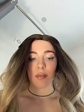 Snapshot of -SweetDi- chatting on December 1, 2025, 7:37 pm -SweetDi- online show from December 1, 2025, 7:37 pm