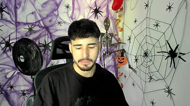 DmitriSanders online show from November 5, 2025, 3:48 pm