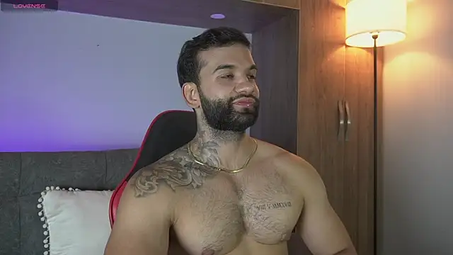 MarkHazze online show from April 18, 2026, 12:13 am