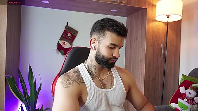 MarkHazze online show from November 30, 2025, 8:53 pm