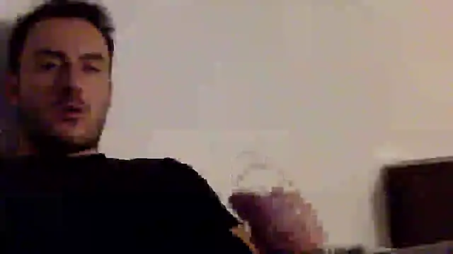 Snapshot of mainnrd chatting on January 27, 2025, 1:37 am mainnrd online show from January 27, 2025, 1:37 am