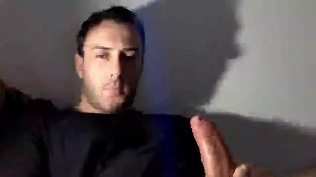 Snapshot of mainnrd chatting on February 17, 2025, 4:39 pm mainnrd online show from February 17, 2025, 4:39 pm