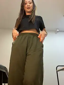 Snapshot of Sofii_gold chatting on January 14, 2025, 1:15 am Sofii gold online show from January 14, 2025, 1:15 am