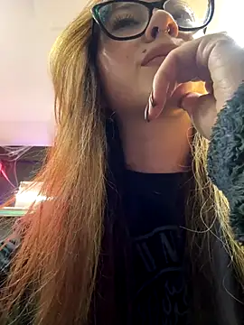 Snapshot of Sofii_gold chatting on October 18, 2025, 2:24 am Sofii gold online show from October 18, 2025, 2:24 am