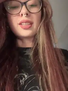 Snapshot of Sofii_gold chatting on February 13, 2025, 2:23 am Sofii gold online show from February 13, 2025, 2:23 am