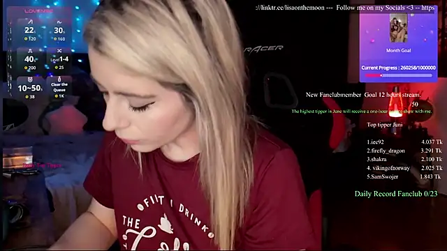 Snapshot of Lisaonthemoon chatting on June 14, 2026, 3:02 pm Lisaonthemoon online show from June 14, 2026, 3:02 pm