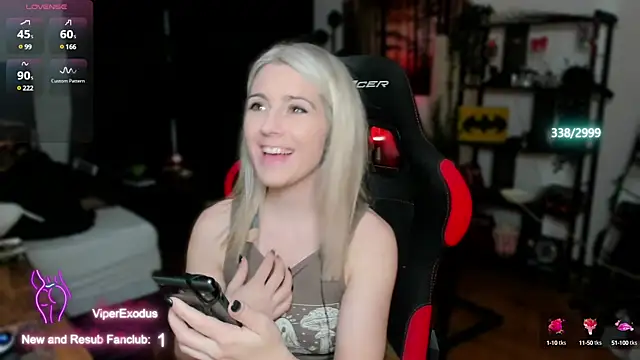 Lisaonthemoon online show from March 19, 2025, 4:34 pm