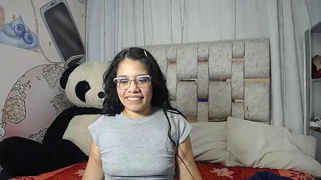 KEYRA-MILLER- online show from December 19, 2025, 2:48 am