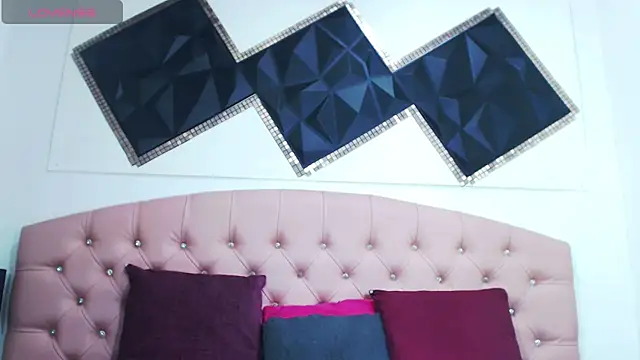 andrea safeira doll online show from March 1, 2025, 9:37 pm