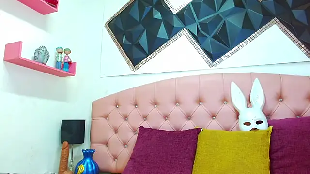 andrea safeira doll online show from February 4, 2026, 4:57 pm