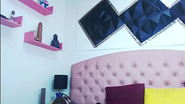 andrea safeira doll online show from October 1, 2025, 11:19 pm