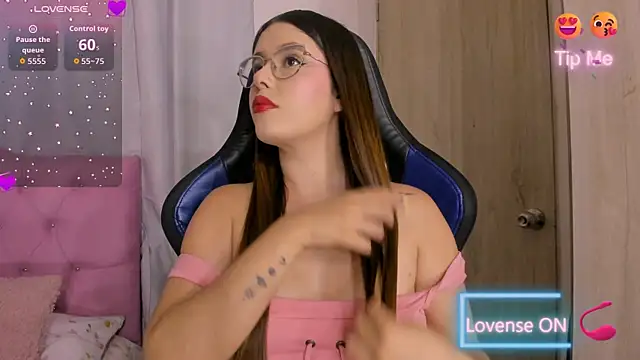 ParisShayk online show from April 7, 2026, 5:59 pm