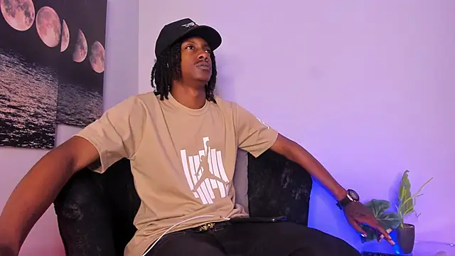 Snapshot of BRYXXXON1 chatting on September 28, 2025, 4:58 pm BRYXXXON1 online show from September 28, 2025, 4:58 pm