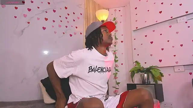 Snapshot of BRYXXXON1 chatting on March 15, 2025, 2:23 pm BRYXXXON1 online show from March 15, 2025, 2:23 pm