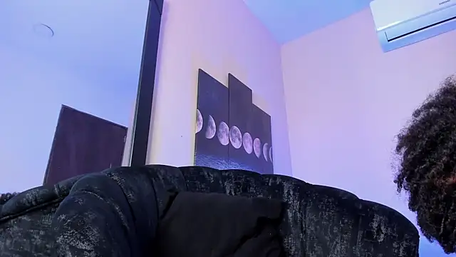 Snapshot of BRYXXXON1 chatting on March 7, 2025, 5:17 pm BRYXXXON1 online show from March 7, 2025, 5:17 pm