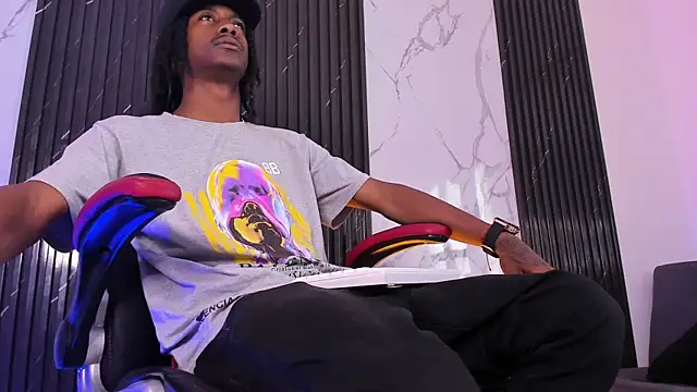 Snapshot of BRYXXXON1 chatting on October 15, 2025, 5:10 pm BRYXXXON1 online show from October 15, 2025, 5:10 pm