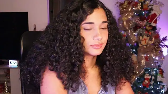 Mysensualbrunette1 online show from January 4, 2025, 2:35 am