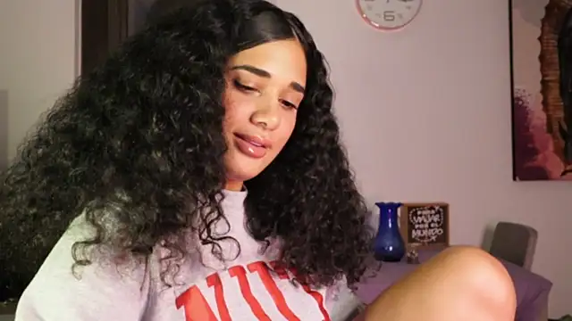 Mysensualbrunette1 online show from March 20, 2025, 6:19 am