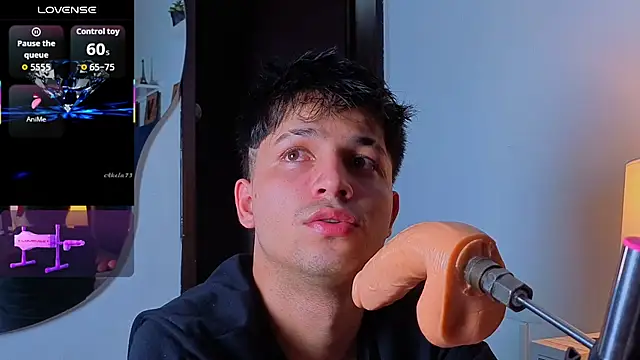 Snapshot of Issac_james_ chatting on January 9, 2026, 4:30 am Issac james online show from January 9, 2026, 4:30 am