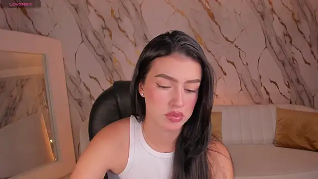 Snapshot of PaulinaSantos_ chatting on October 11, 2025, 8:10 pm PaulinaSantos online show from October 11, 2025, 8:10 pm