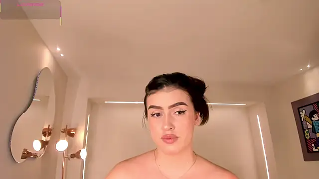Snapshot of PaulinaSantos_ chatting on July 20, 2026, 7:49 pm PaulinaSantos online show from July 20, 2026, 7:49 pm