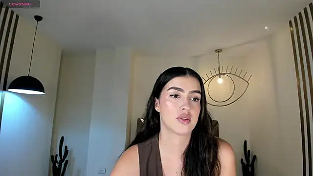 Snapshot of PaulinaSantos_ chatting on May 2, 2026, 7:41 pm PaulinaSantos online show from May 2, 2026, 7:41 pm