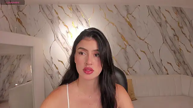 Snapshot of PaulinaSantos_ chatting on October 4, 2025, 7:37 pm PaulinaSantos online show from October 4, 2025, 7:37 pm