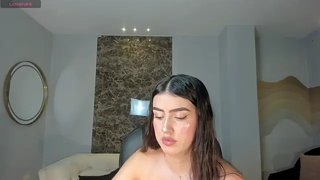 Snapshot of PaulinaSantos_ chatting on May 26, 2026, 7:56 pm PaulinaSantos online show from May 26, 2026, 7:56 pm
