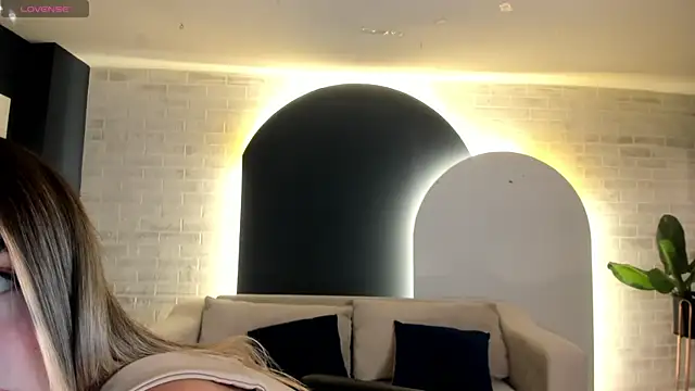 Snapshot of PaulinaSantos_ chatting on March 2, 2025, 5:20 pm PaulinaSantos online show from March 2, 2025, 5:20 pm